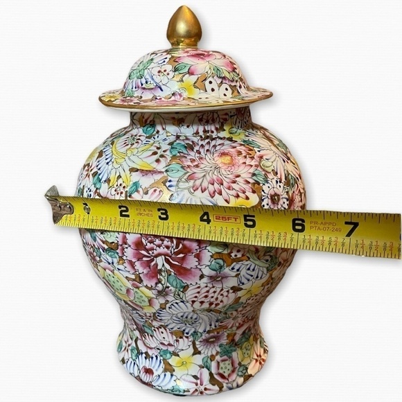 Vintage Millefleurs Japanese PorcelainWare Temple Jar Made in Hong Kong - Picture 11 of 11